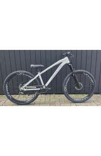 Bicicleta Absolute Brutus 3 Freeride Single